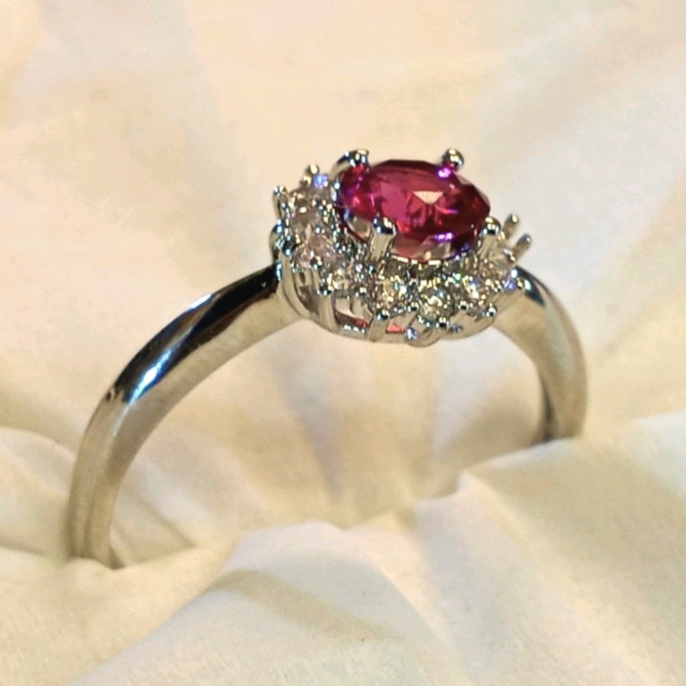 Raspberry Ruby, Brilliant Cut. - image 6